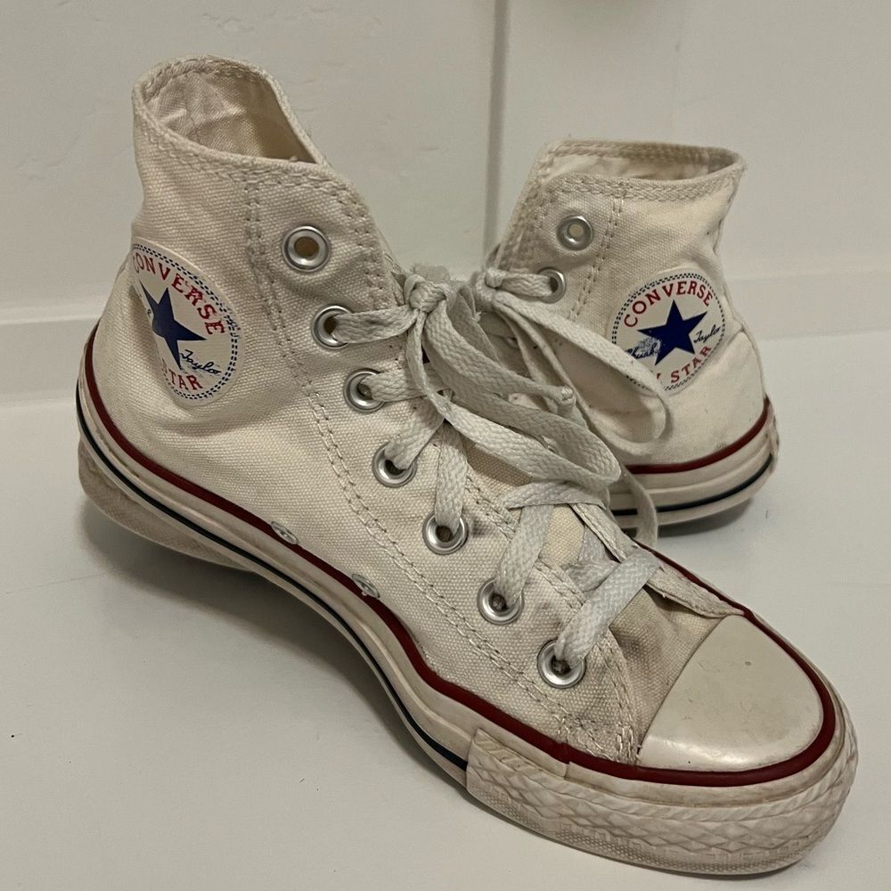 Converse Chuck Taylor High Top Men’s 4.5 Women’s 6.5 White Sneakers Tennis Shoes